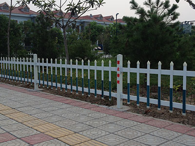 上海玻璃钢草坪栅栏