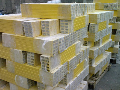 上海玻璃钢绝缘横担